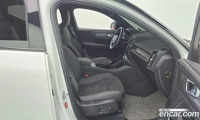 Volvo XC40 2022 0.2 автомат (гидро), миниатюра 11 Volvo XC40 2022 0.2 автомат (гидро), миниатюра 11