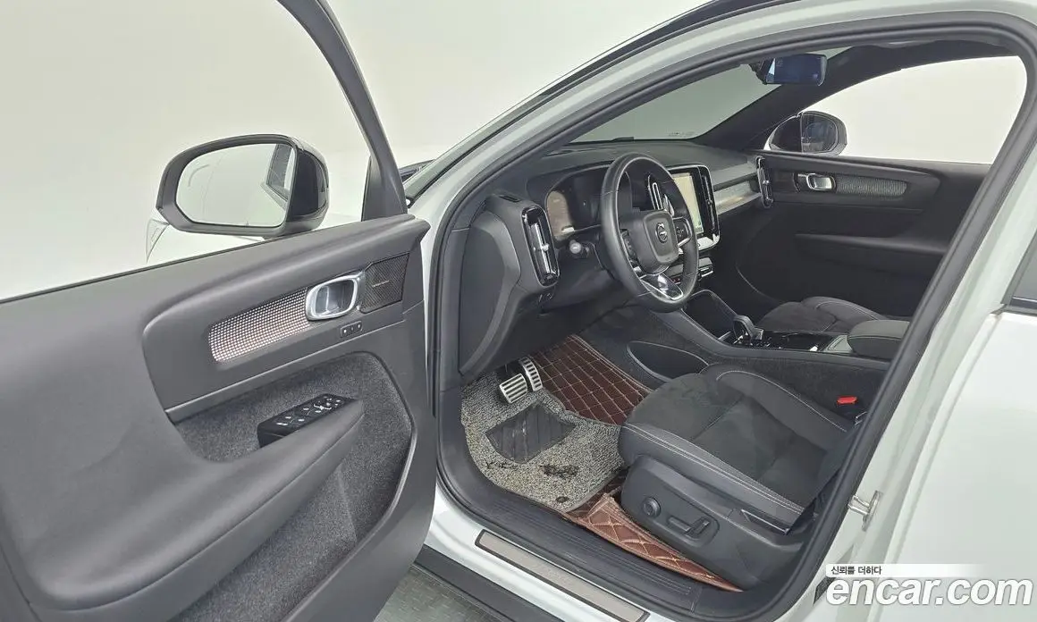 Volvo XC40 2022 0.2 автомат (гидро), фото 10 Volvo XC40 2022 0.2 автомат (гидро), фото 10