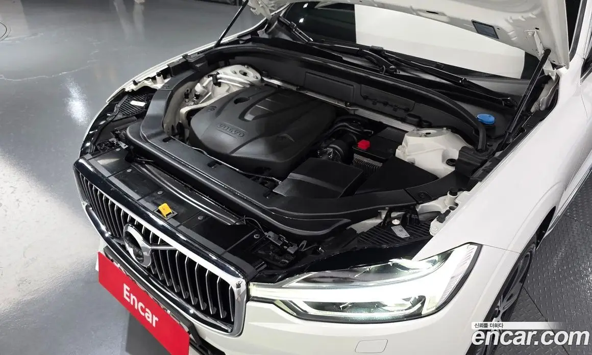 Volvo XC60 2018 2.0 автомат (гидро), фото 6