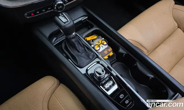 Volvo XC60 2018 2.0 автомат (гидро), миниатюра 9
