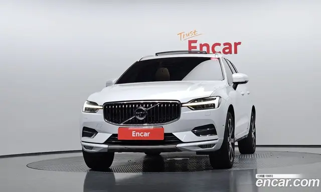 Volvo XC60 2019 2.0 автомат (гидро), миниатюра 3