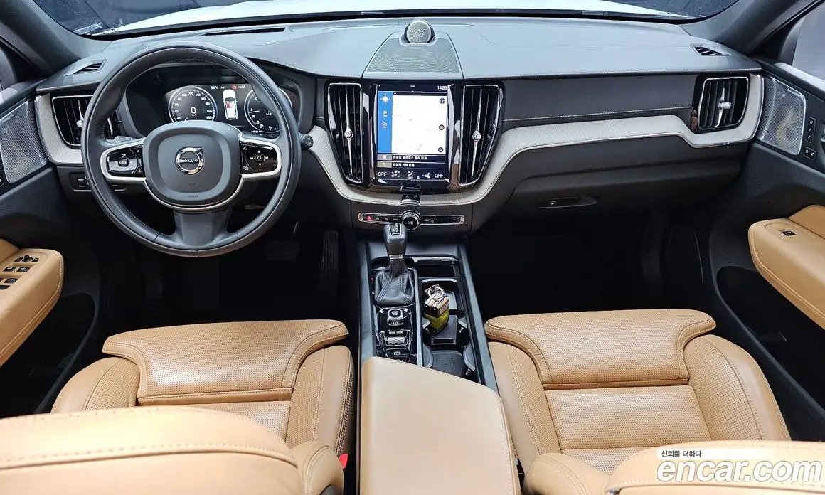 Volvo XC60 2019 2.0 автомат (гидро), фото 7