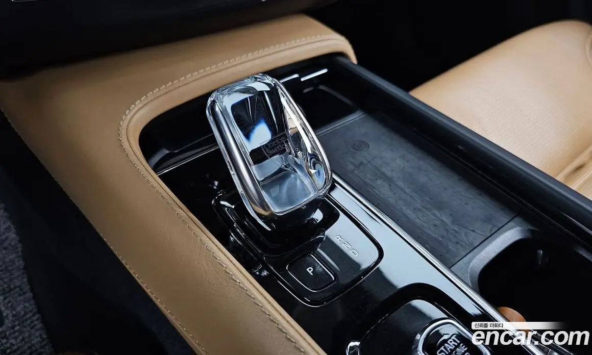 Volvo XC90 2021 2.0 автомат (гидро), фото 12