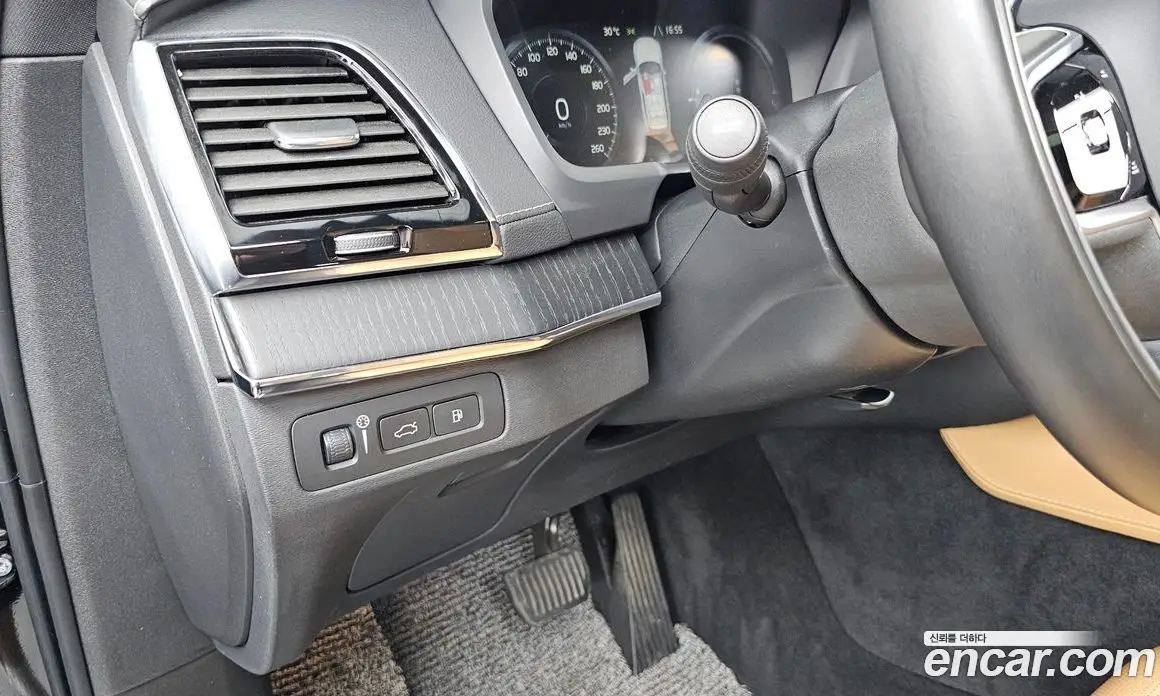 Volvo XC90 2021 2.0 автомат (гидро), фото 29