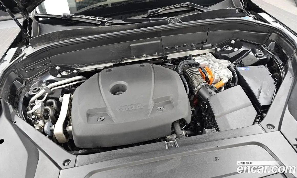 Volvo XC90 2021 2.0 автомат (гидро), фото 6