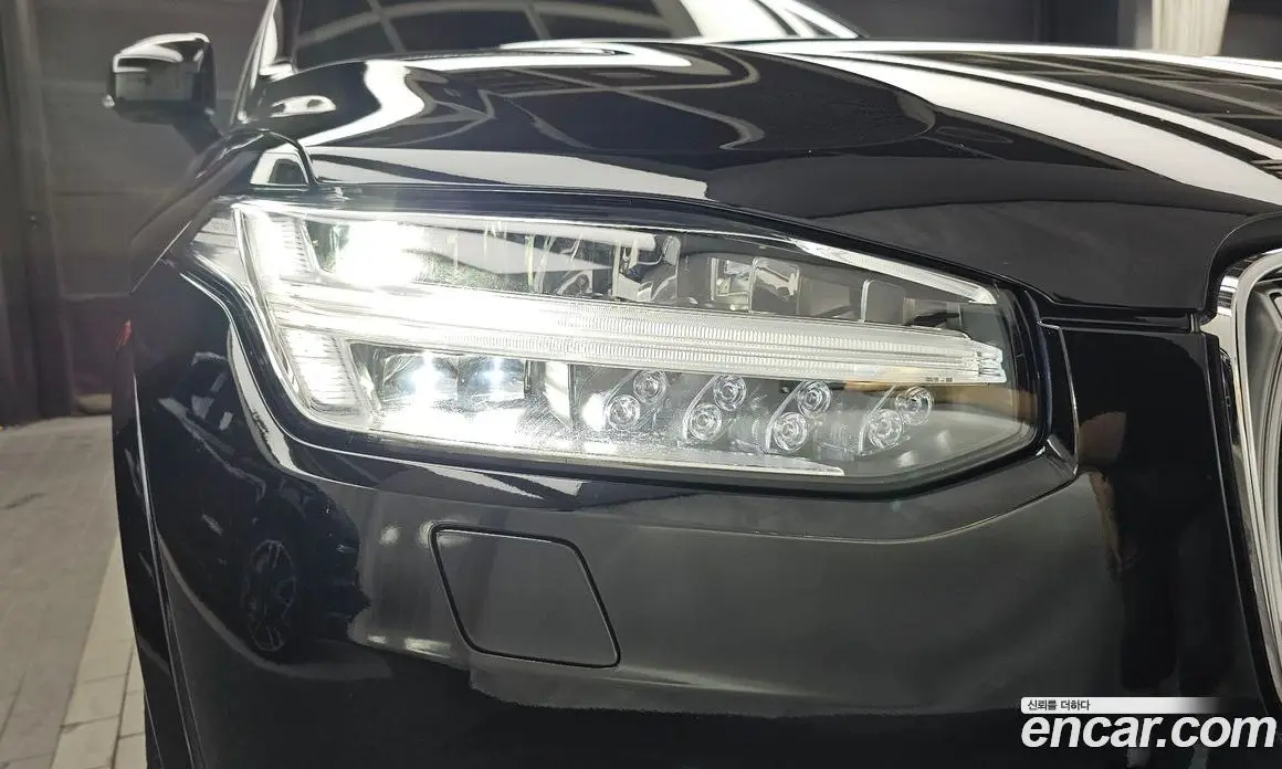 Volvo XC90 2021 2.0 автомат (гидро), фото 8