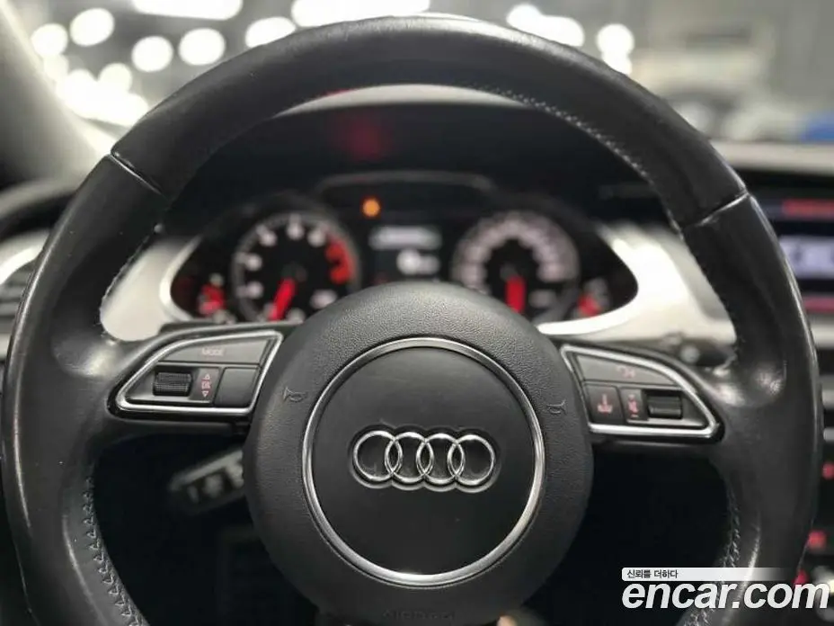 Audi A4 2012 2.0 автомат (гидро), фото 12
