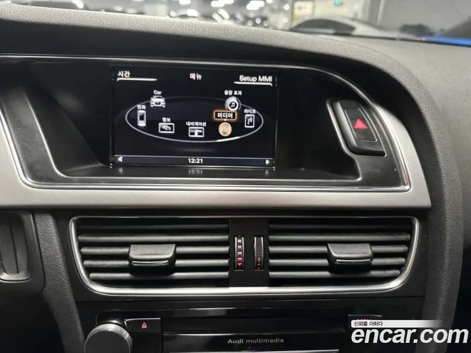 Audi A4 2012 2.0 автомат (гидро), фото 13