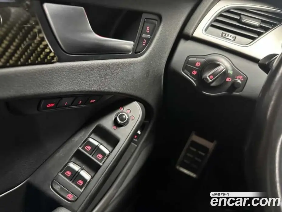 Audi A4 2012 2.0 автомат (гидро), фото 18