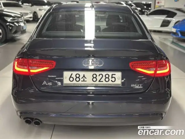 Audi A4 2012 2.0 автомат (гидро), миниатюра 3