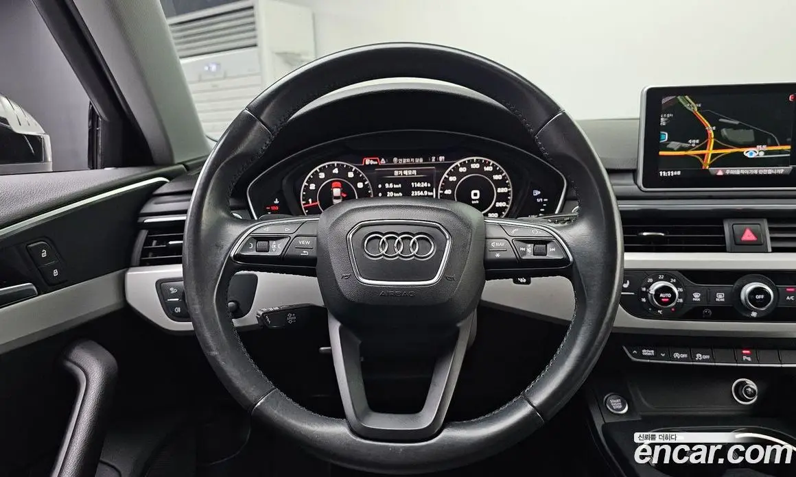 Audi A4 2016 2.0 автомат (гидро), фото 13