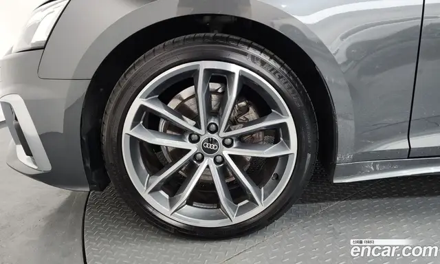 Audi A5 2022 2.0 автомат (гидро), миниатюра 5