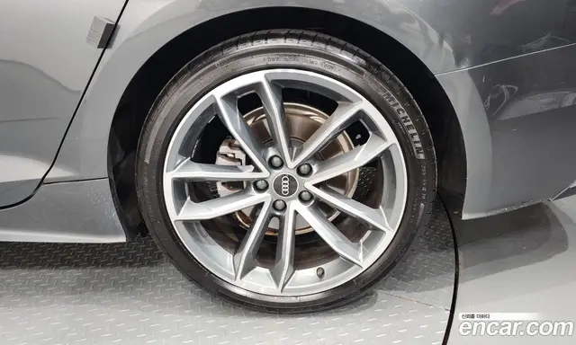 Audi A5 2022 2.0 автомат (гидро), миниатюра 7