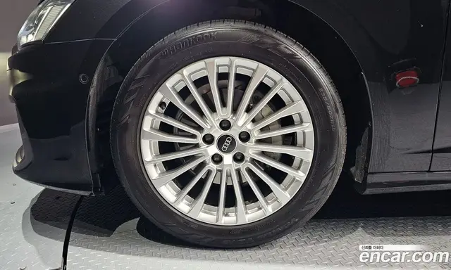 Audi A6 2020 2.0 автомат (гидро), миниатюра 5