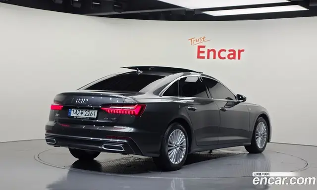 Audi A6 2020 2.0 автомат (гидро), миниатюра 2
