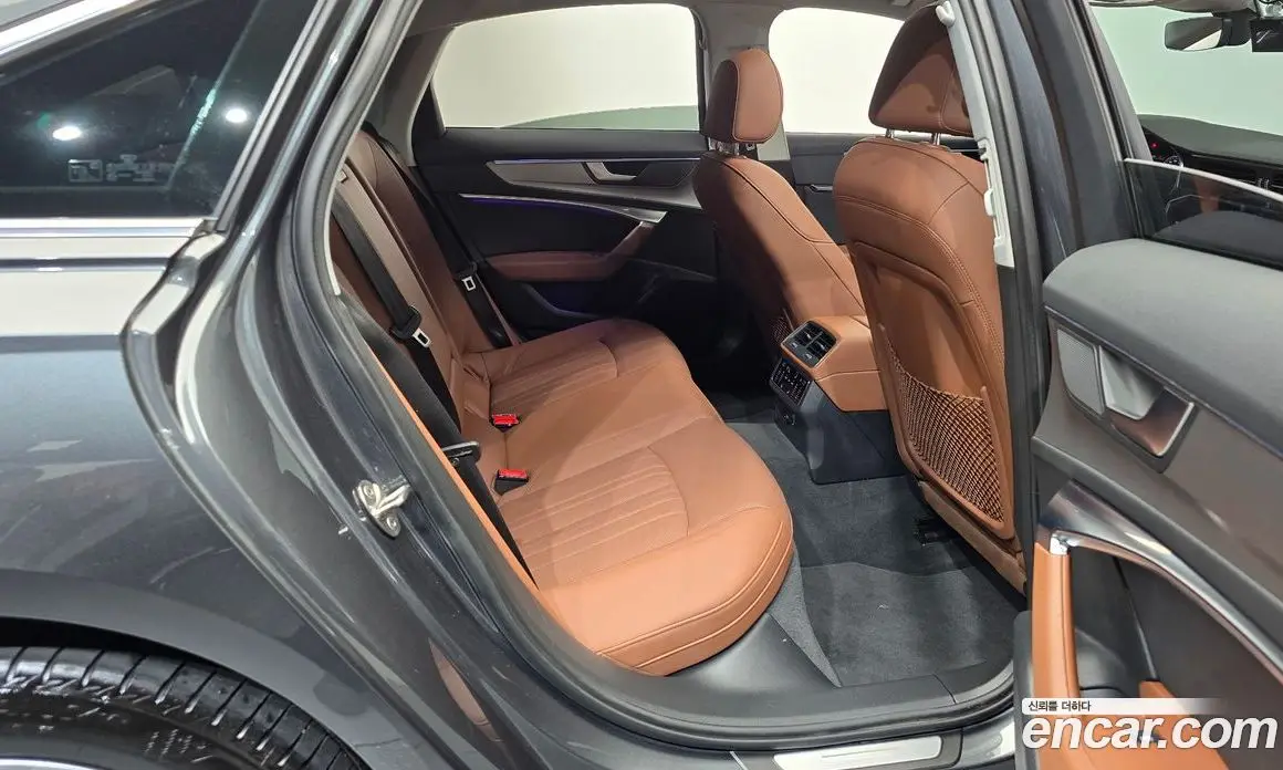 Audi A6 2020 2.0 автомат (гидро), фото 17