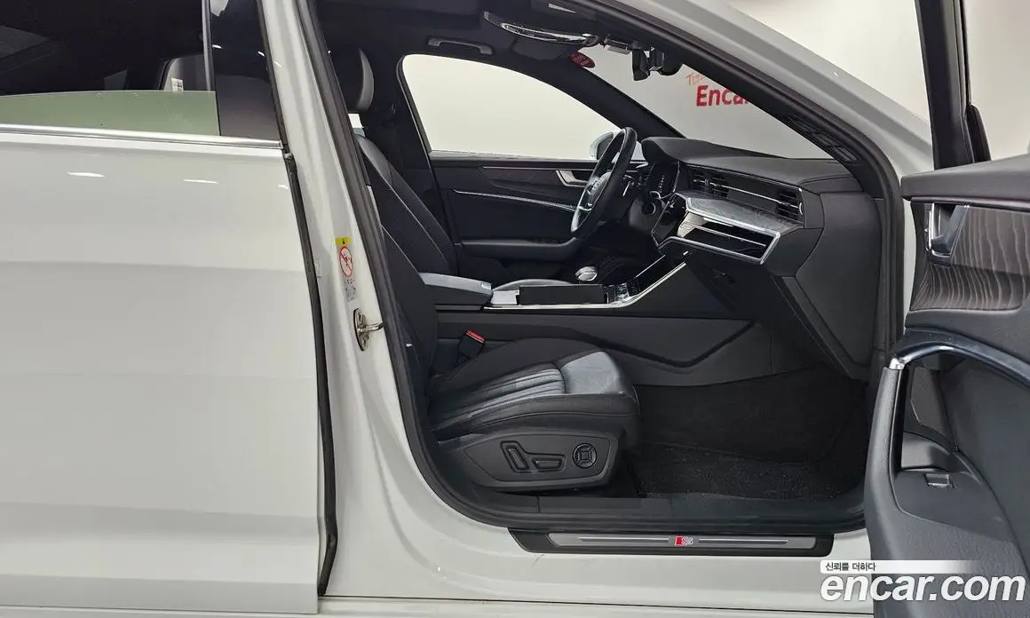 Audi A6 2021 2.0 автомат (гидро), фото 16