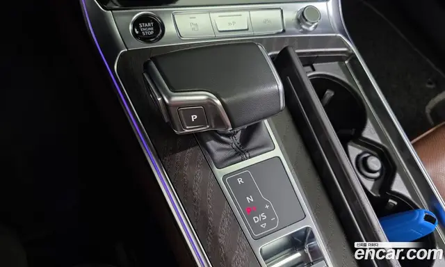 Audi A6 2023 2.0 автомат (гидро), миниатюра 12