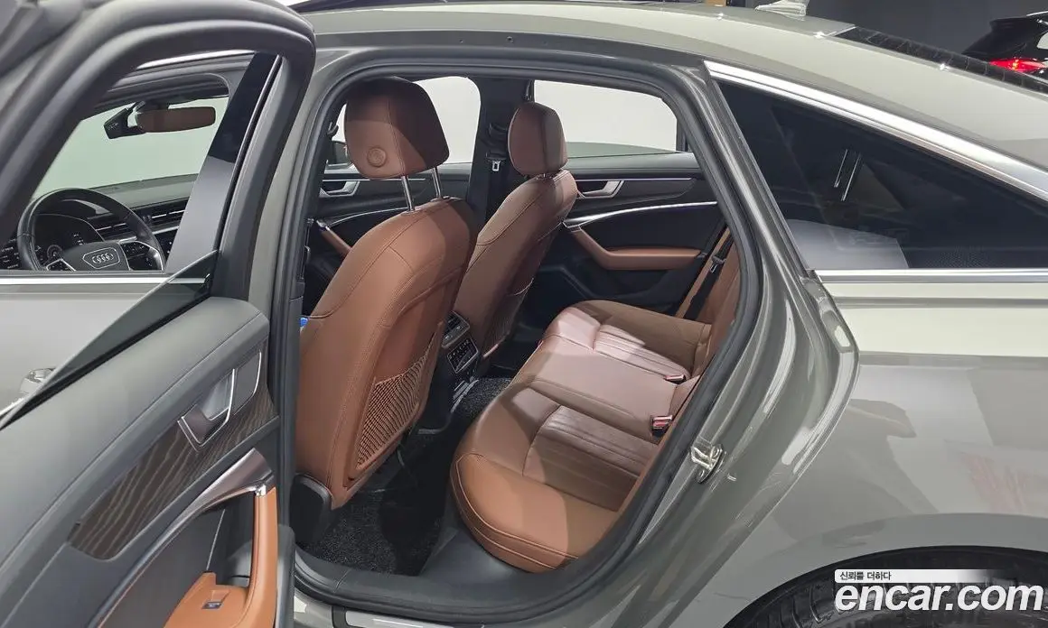 Audi A6 2023 2.0 автомат (гидро), фото 17