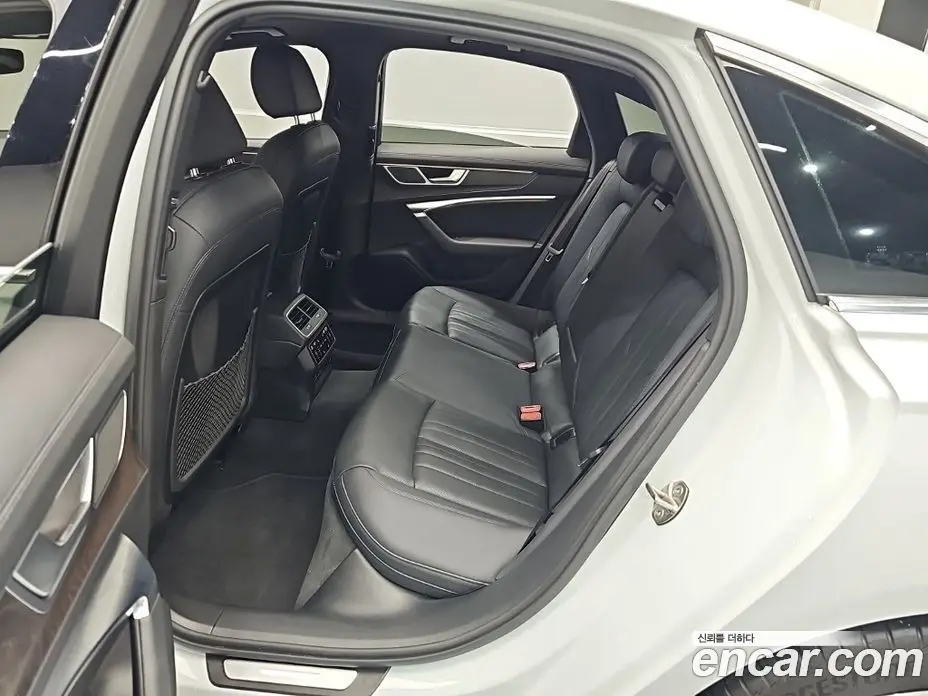 Audi A6 2023 2.0 автомат (гидро), фото 17
