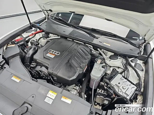 Audi A6 2023 2.0 автомат (гидро), миниатюра 6