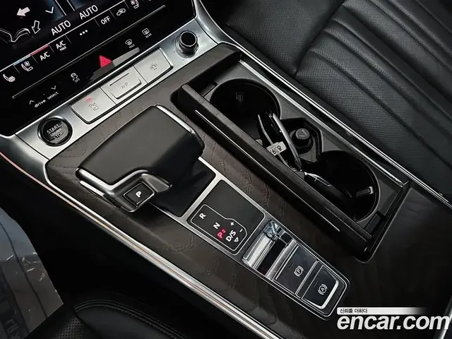 Audi A6 2023 2.0 автомат (гидро), миниатюра 9