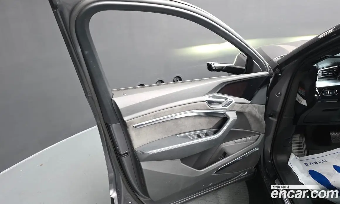 Audi e-tron 2020 0.2 автомат (гидро), фото 13