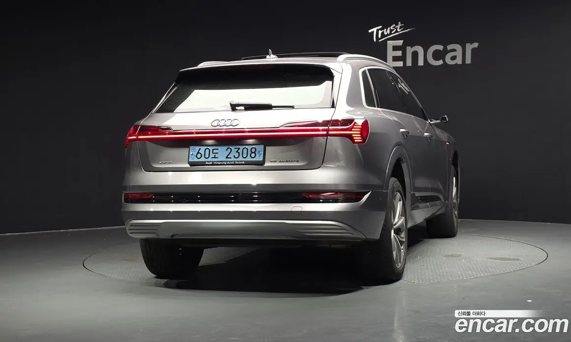 Audi e-tron 2020 0.2 автомат (гидро), фото 3