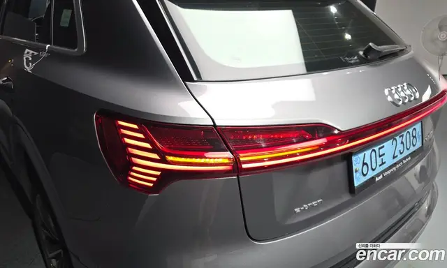 Audi e-tron 2020 0.2 автомат (гидро), миниатюра 8