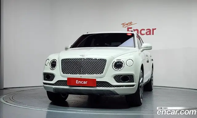 Bentley Bentayga 2017 6.0 автомат (гидро), миниатюра 3