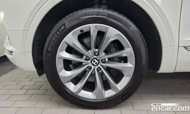 Bentley Bentayga 2017 6.0 автомат (гидро), миниатюра 5