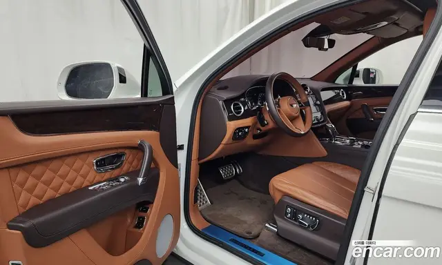 Bentley Bentayga 2017 6.0 автомат (гидро), миниатюра 10