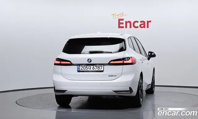 BMW 2 серия 2024 2.0 автомат (гидро), миниатюра 4