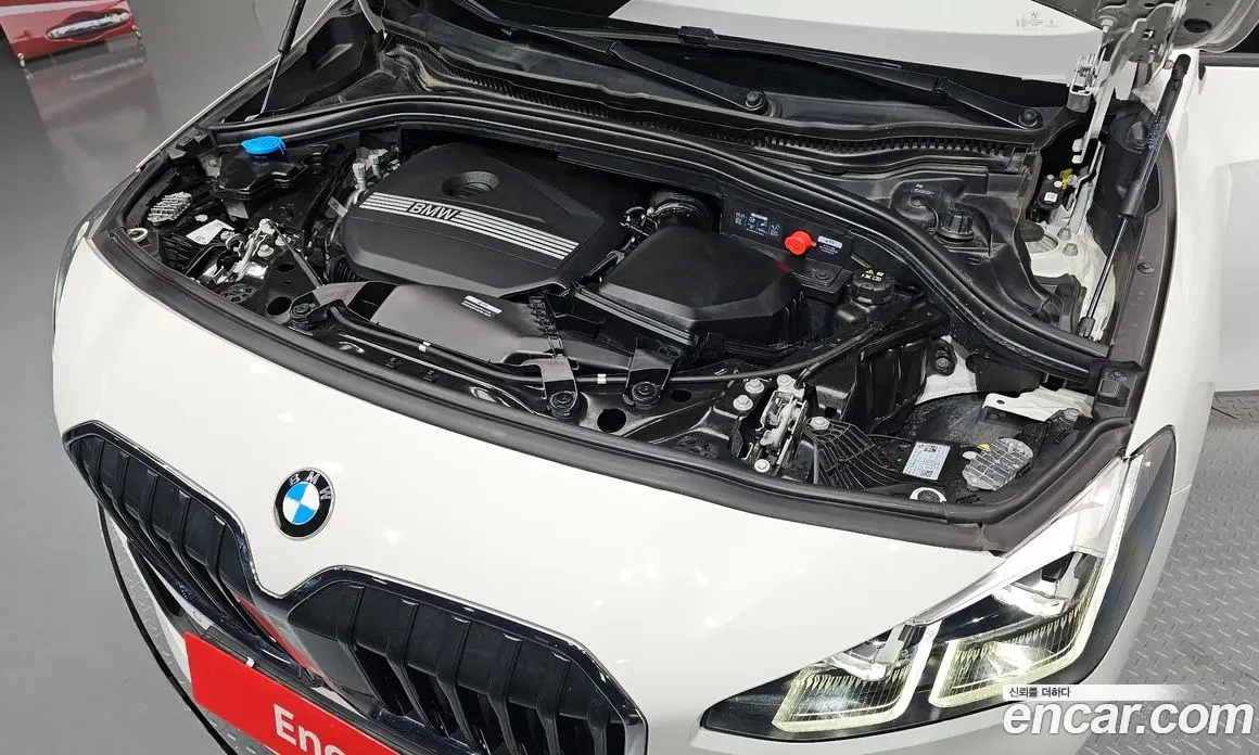 BMW 2 серия 2024 2.0 автомат (гидро), фото 6