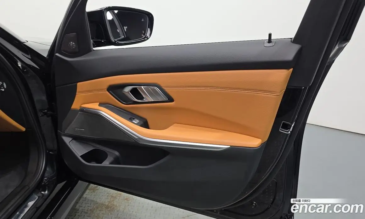BMW 3 серия 2023 3.0 автомат (гидро), фото 13
