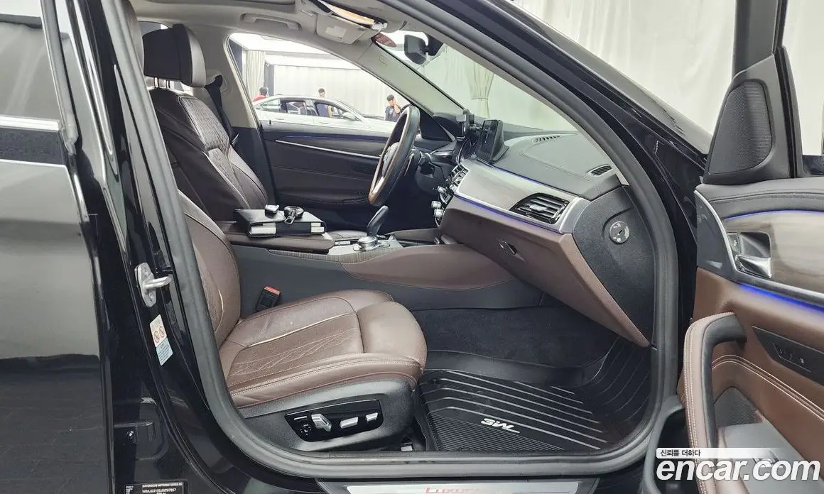 BMW 5 серия 2018 2.0 автомат (гидро), фото 17