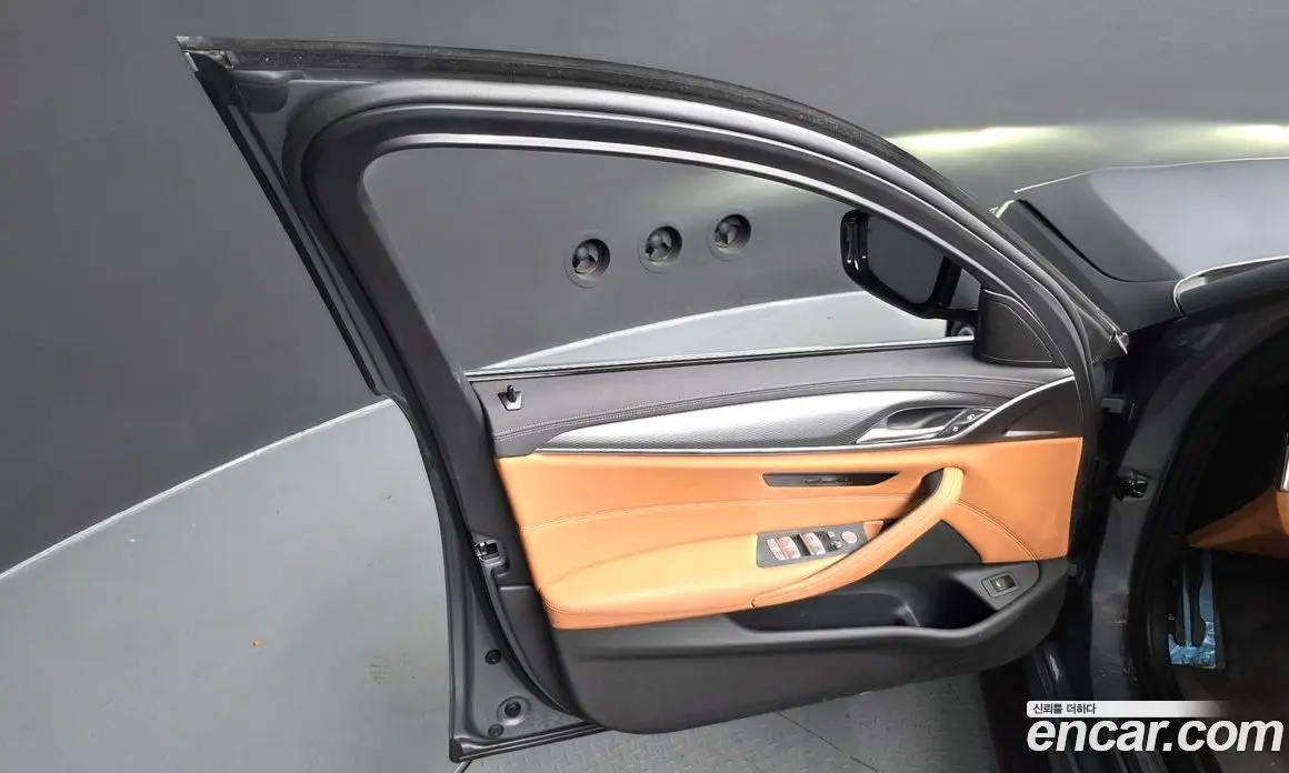 BMW 5 серия 2022 2.0 автомат (гидро), фото 14