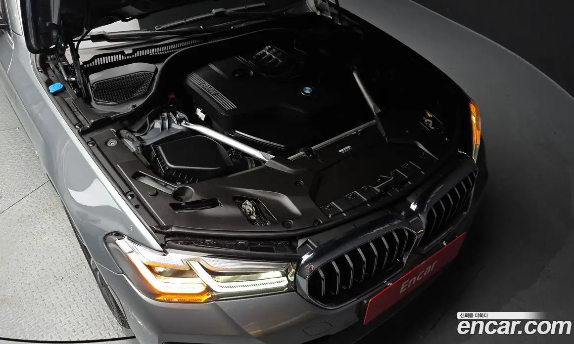 BMW 5 серия 2022 2.0 автомат (гидро), фото 6