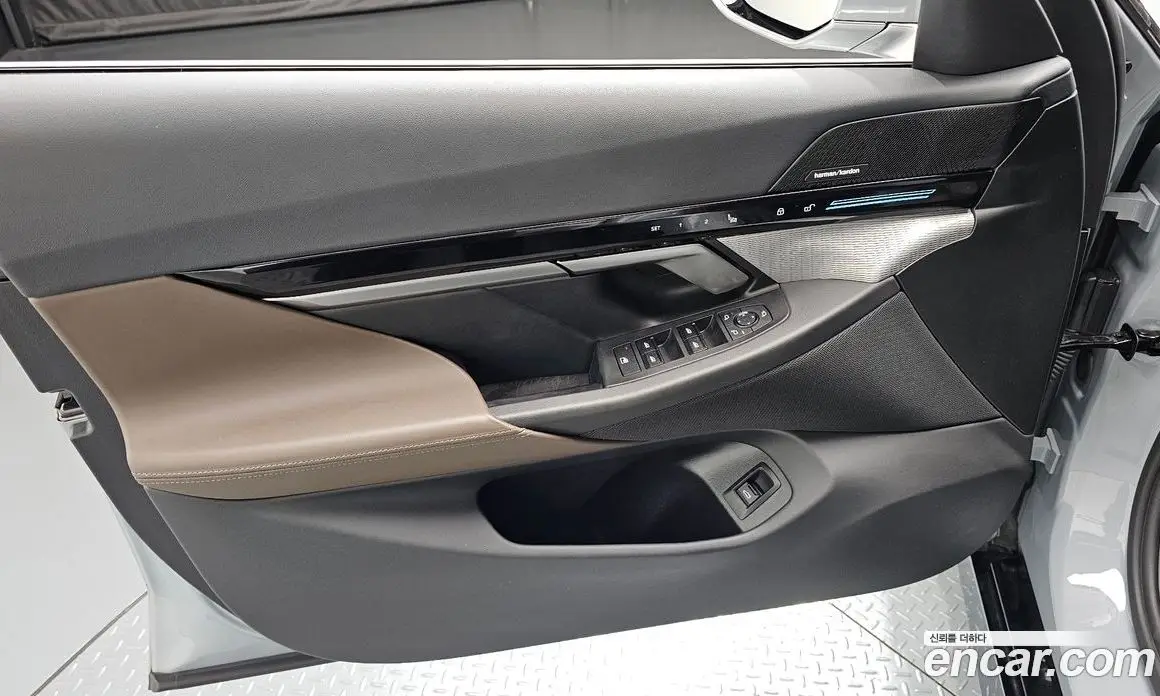 BMW 5 серия 2024 2.0 автомат (гидро), фото 14