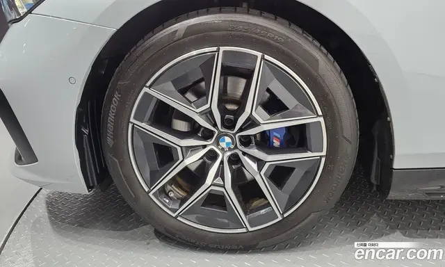 BMW 5 серия 2024 2.0 автомат (гидро), миниатюра 5