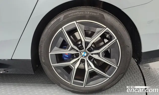 BMW 5 серия 2024 2.0 автомат (гидро), миниатюра 7