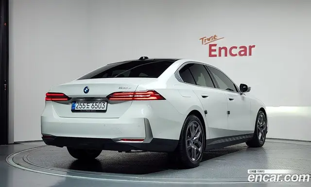 BMW 5 серия 2025 2.0 автомат (гидро), миниатюра 2