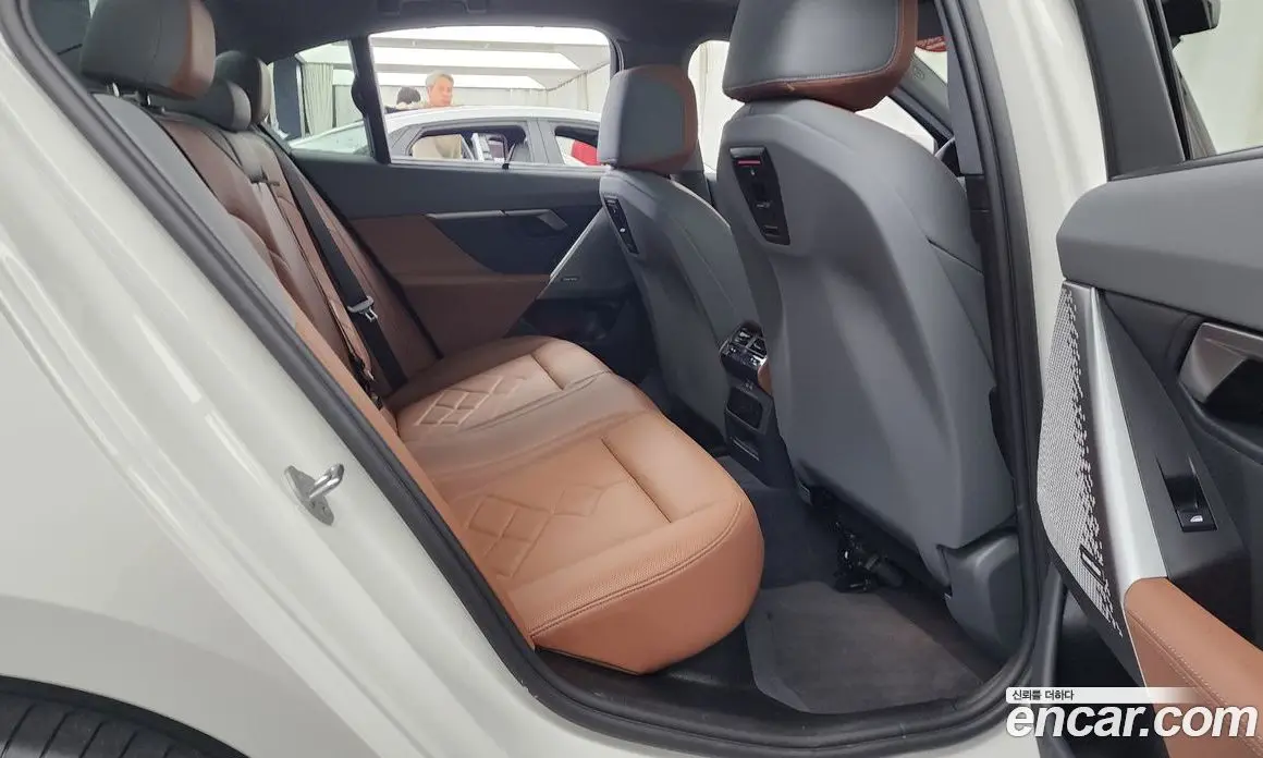 BMW 5 серия 2025 2.0 автомат (гидро), фото 18