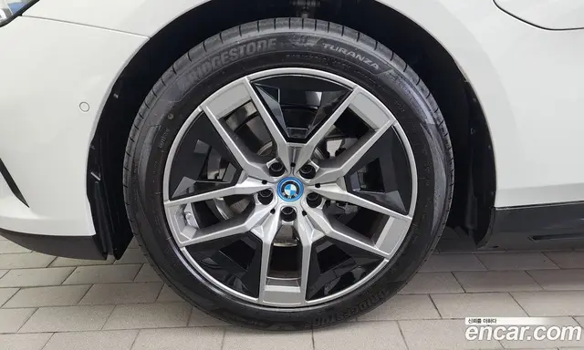 BMW 5 серия 2025 2.0 автомат (гидро), миниатюра 5