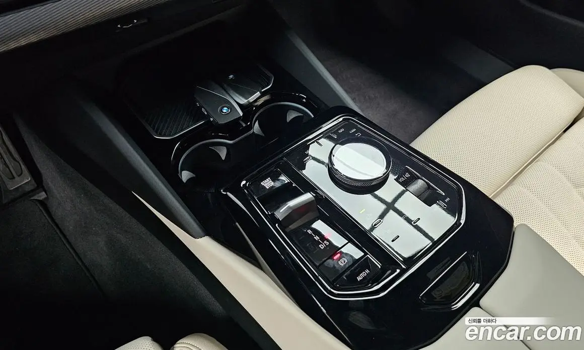 BMW 5 серия 2025 2.0 автомат (гидро), фото 11