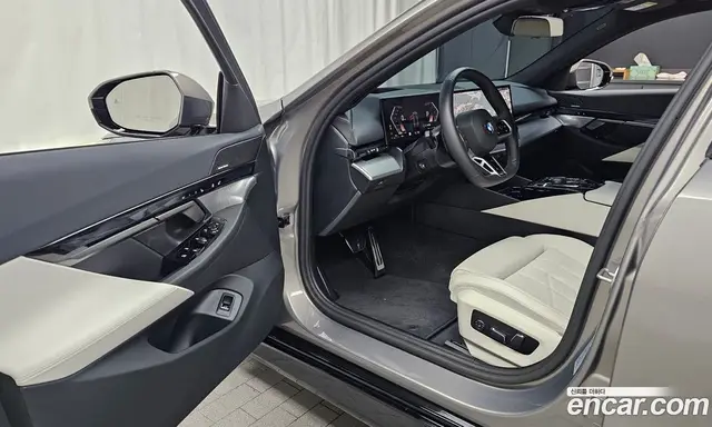 BMW 5 серия 2025 2.0 автомат (гидро), миниатюра 12
