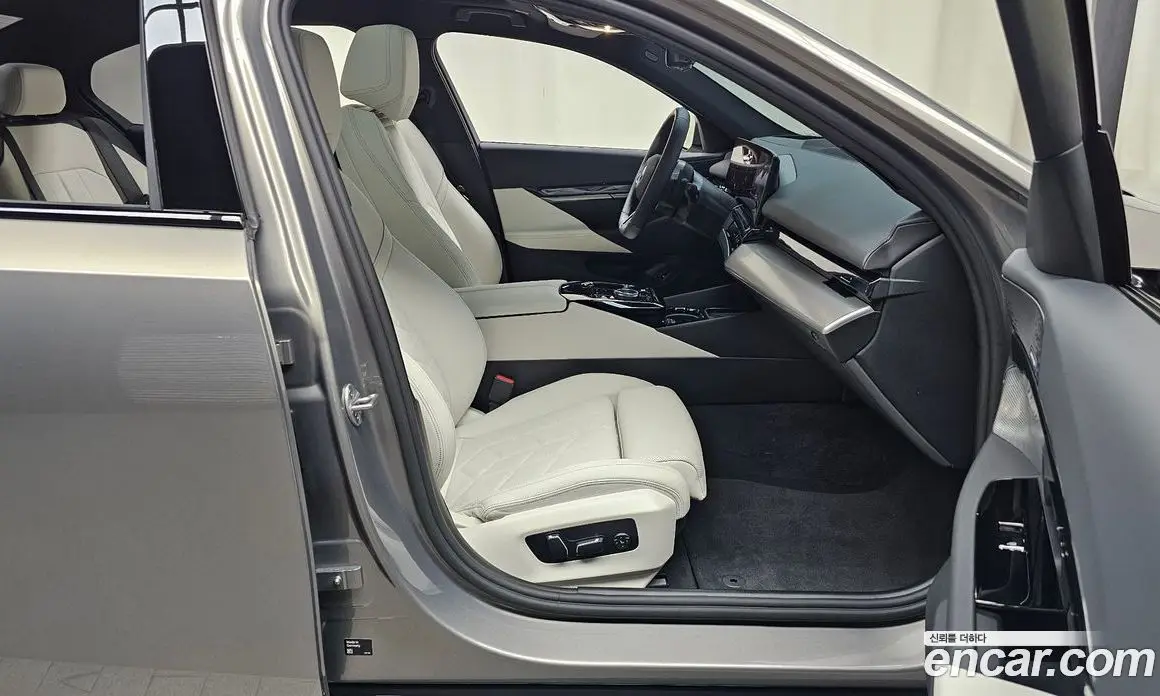 BMW 5 серия 2025 2.0 автомат (гидро), фото 15