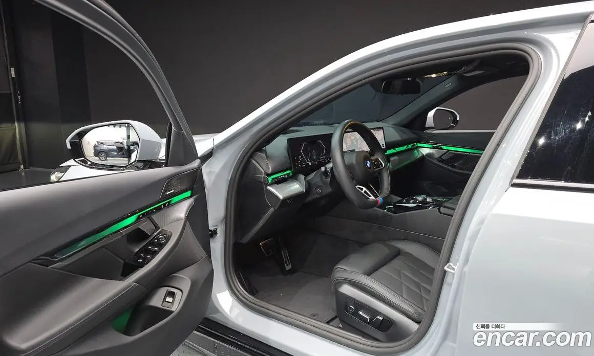 BMW 5 серия 2025 2.0 автомат (гидро), фото 13