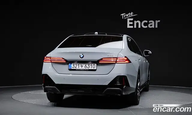 BMW 5 серия 2025 2.0 автомат (гидро), миниатюра 4
