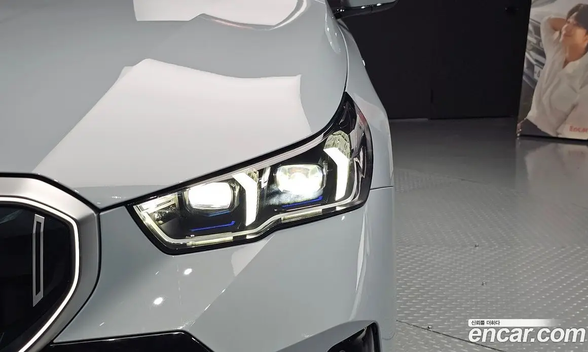 BMW 5 серия 2025 2.0 автомат (гидро), фото 8